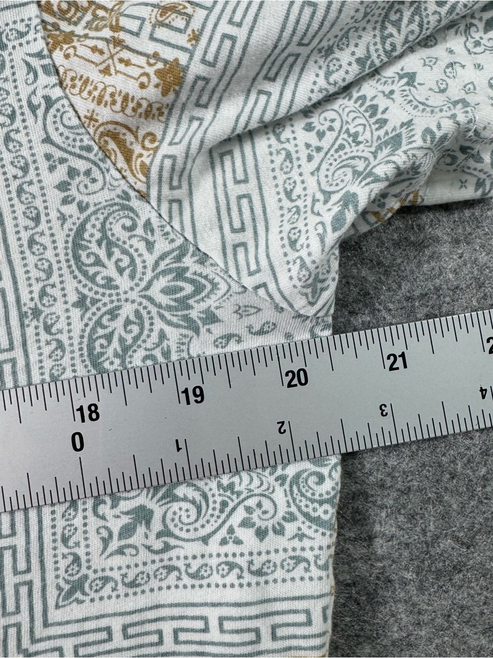 GUESS Men's White Tee with Gold and Light Blue Ornamental Print - Picture 6 of 6